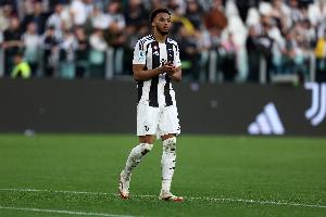 开云官网-都体:凯利拒绝英超、土超邀约,决心留在尤文图斯证明自己